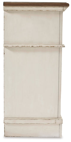 Realyn Dresser w/ 6 Drawer - Ornate Home