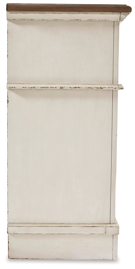 Realyn Dresser w/ 6 Drawer - Ornate Home