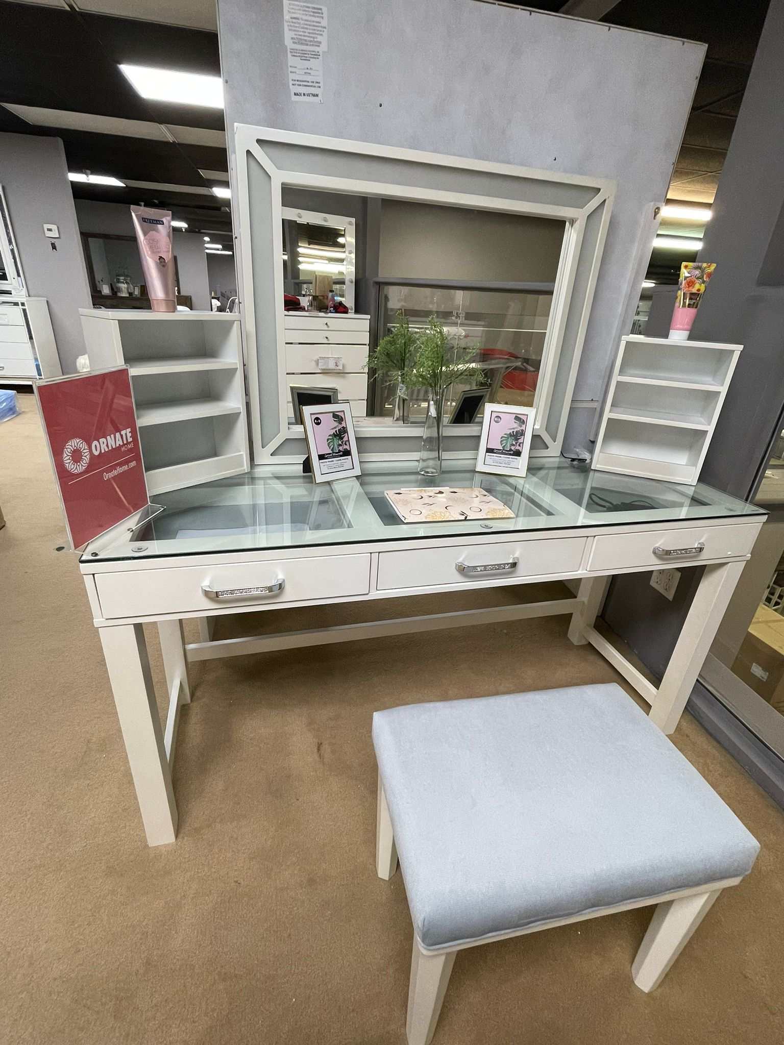 Stephanie White Vanity Set / 3pc - Ornate Home