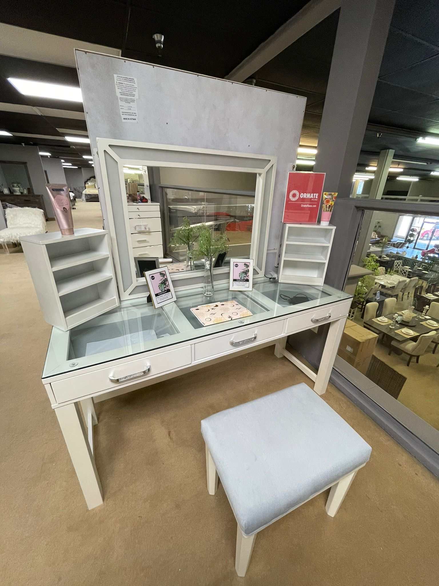 Stephanie White Vanity Set / 3pc - Ornate Home