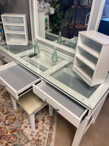 Stephanie White Vanity Set / 3pc - Ornate Home