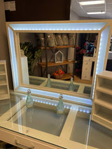 Stephanie White Vanity Set / 3pc - Ornate Home