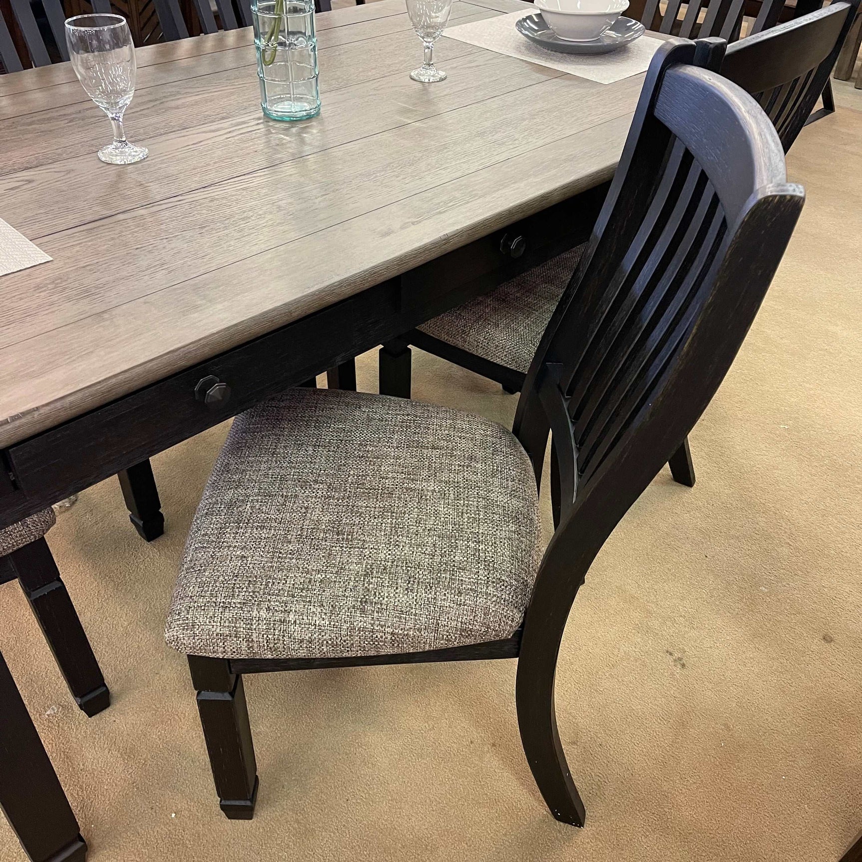 Tyler Creek Black/Grayish Brown Dining Side Chair (Set of 2) - Ornate Home