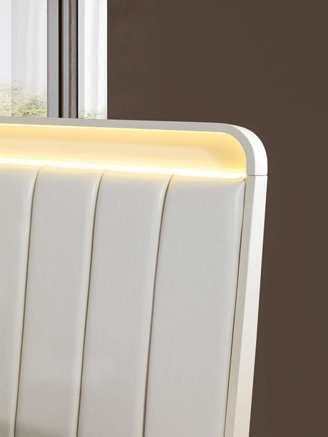 Viola Cream High Gloss Lacquer 4-Piece Queen Bedroom Set - Ornate Home