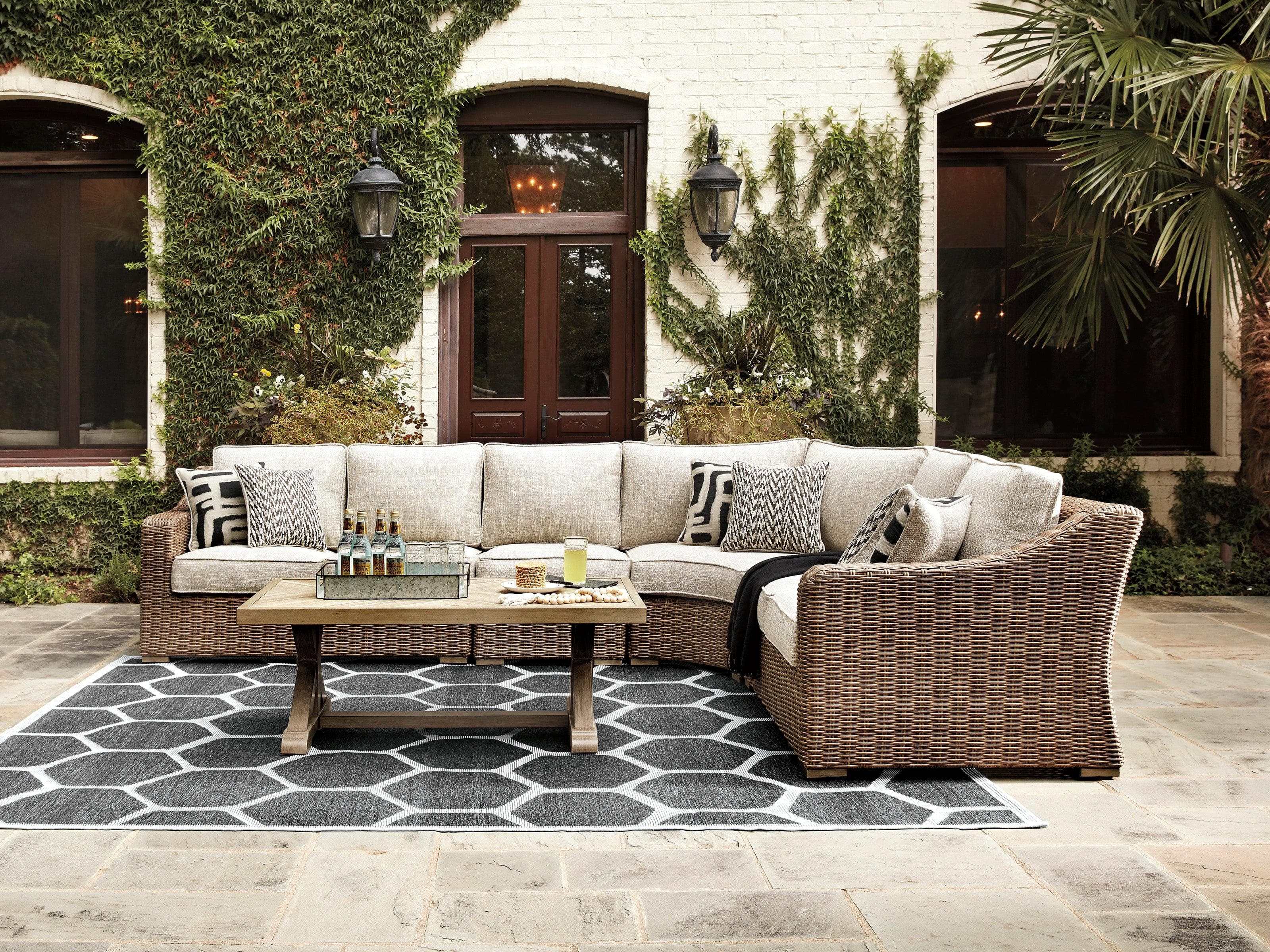 Beachcroft Beige 4pc Outdoor Sectional Set w/ Cushion - Ornate Home