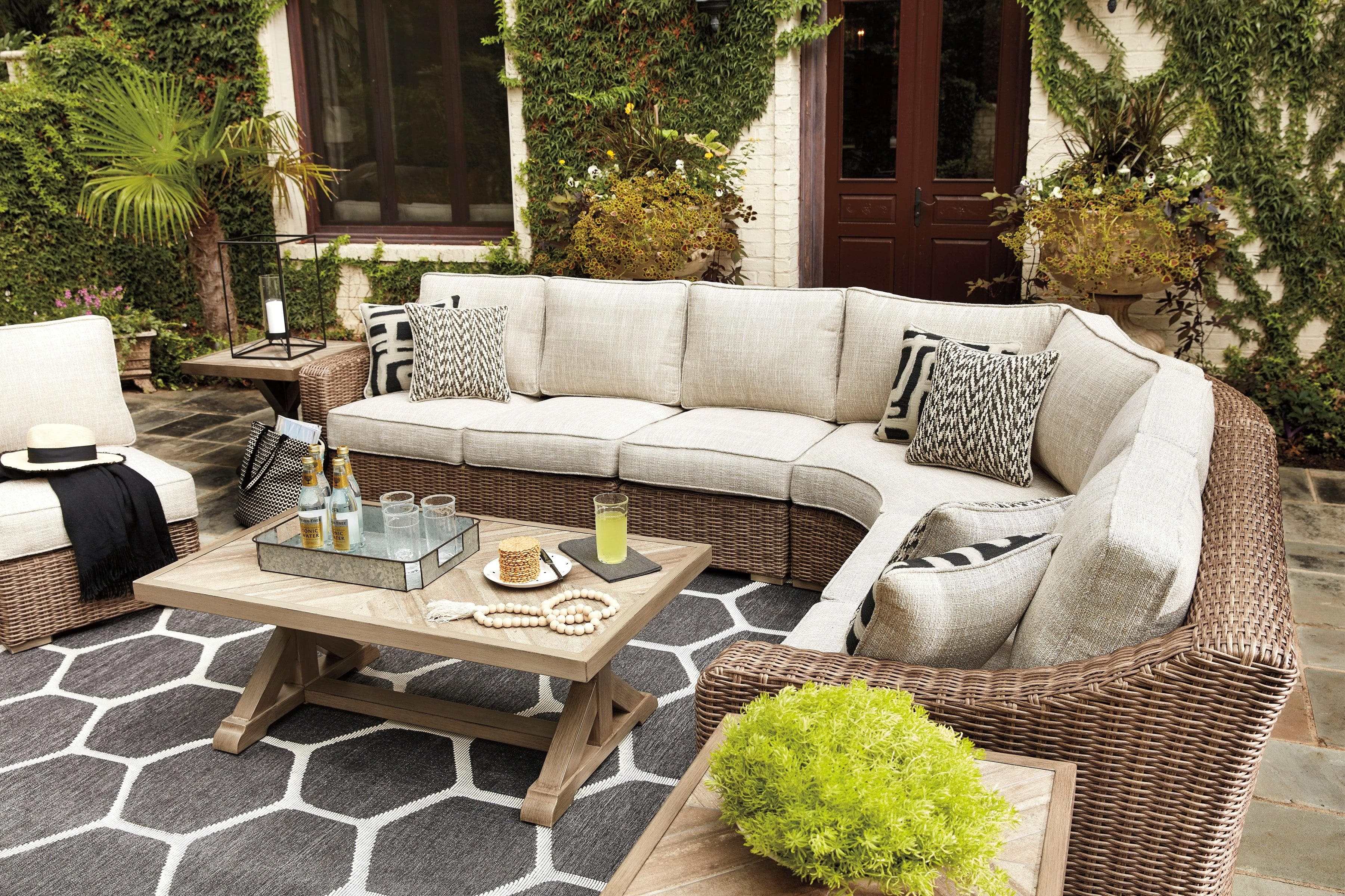 Beachcroft Beige 5pc Outdoor Seating Set w/ Cushion - Ornate Home