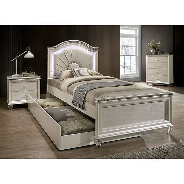 Allie Pearl White Full Bed - Ornate Home