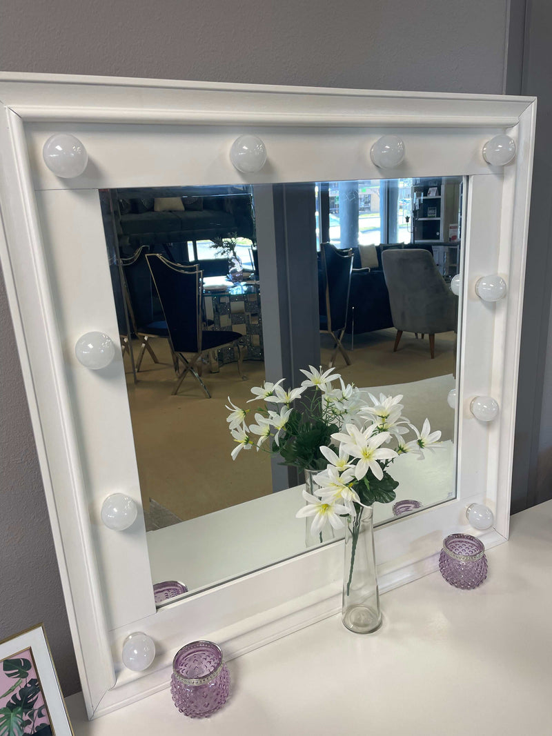 Barzini White 7 Drawer Vanity Desk w/ Lighted Mirror - Ornate Home