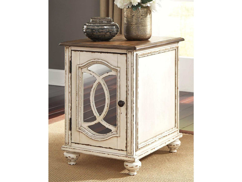 Realyn Chairside End Table - Ornate Home